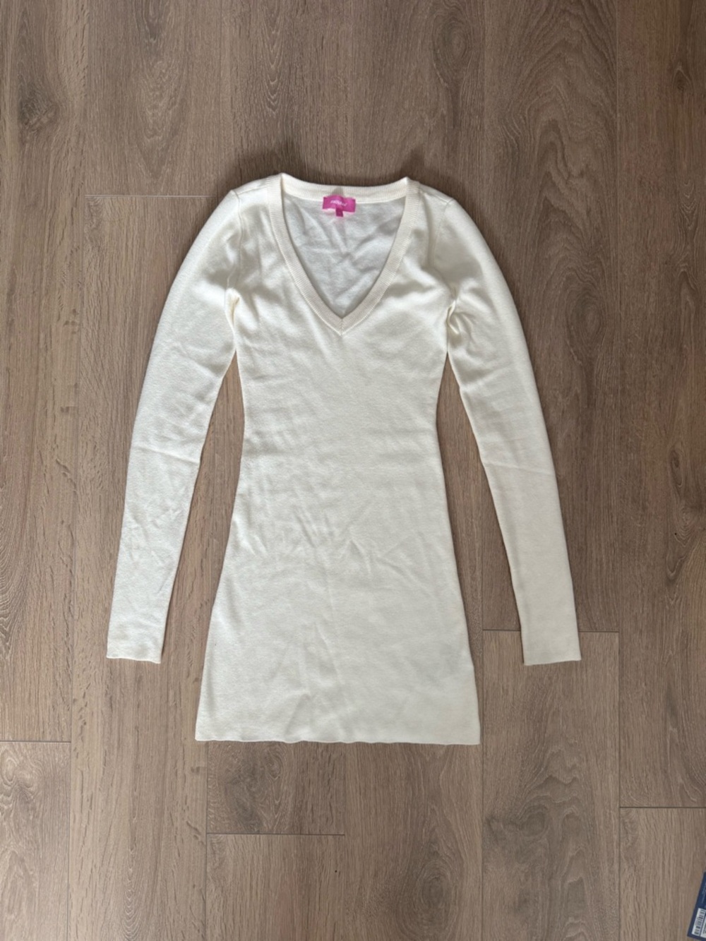 Edikted Ivory Long Sleeve V-Neck Knit Dress